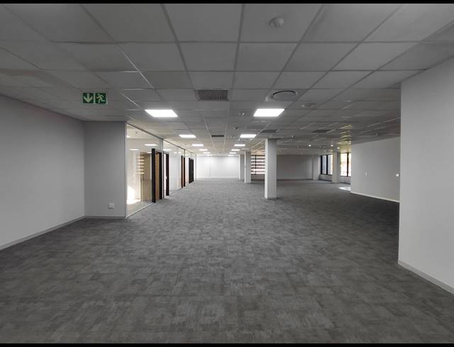 412M² OFFICE TO LET IN BRYANSTON